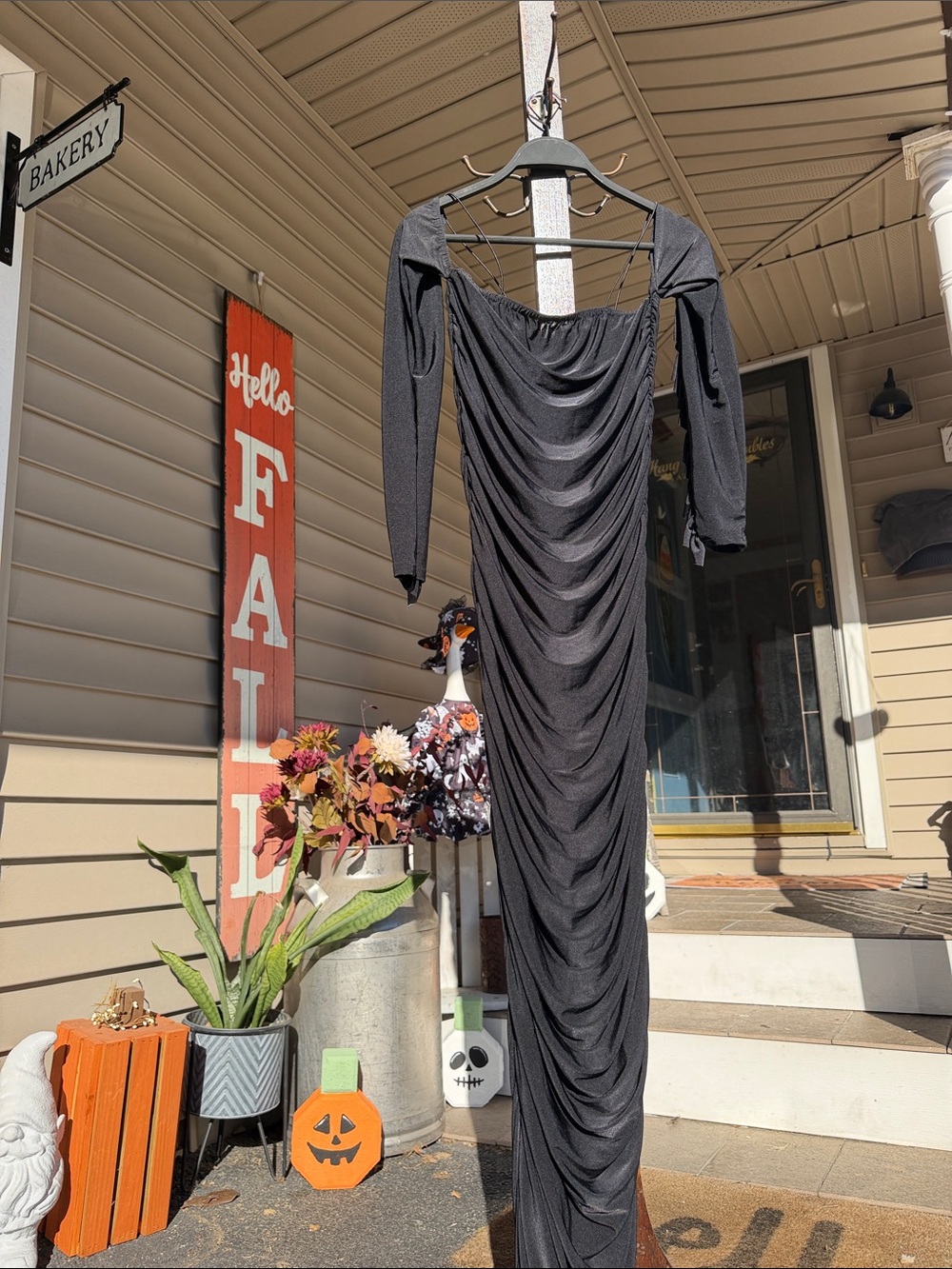 PrettyLittleThing Elegant Black Ruched Long Sleeve Maxi Dress - Women
